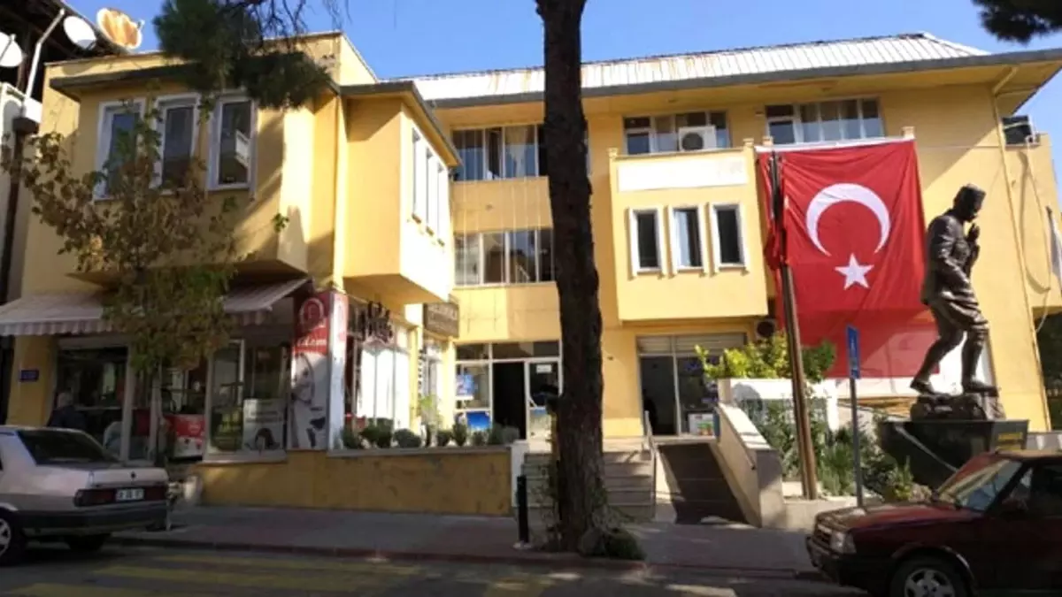 Buldan Belediyesi Mülklerini Satışa Çıkardı