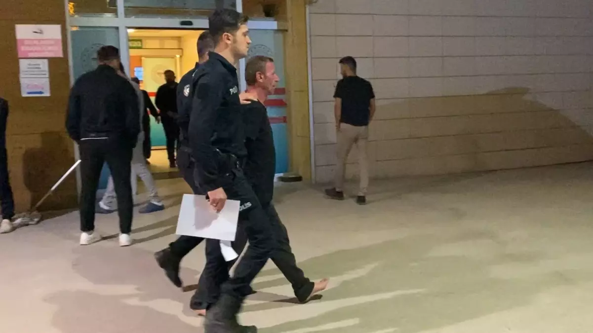 Bursa’da Baltalı Kuşkulu Polise Saldırdı