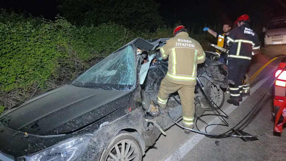 Bursa’da Trafik Kazası: 3 Meyyit, Alkollü Şoför Yakalandı
