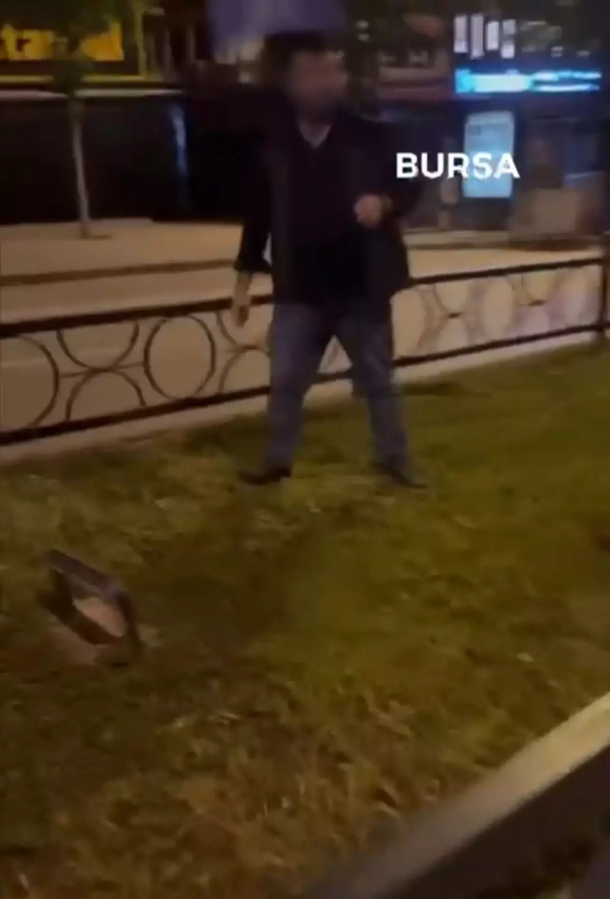Bursa’da Türk Bayrağına Berbat Taarruz