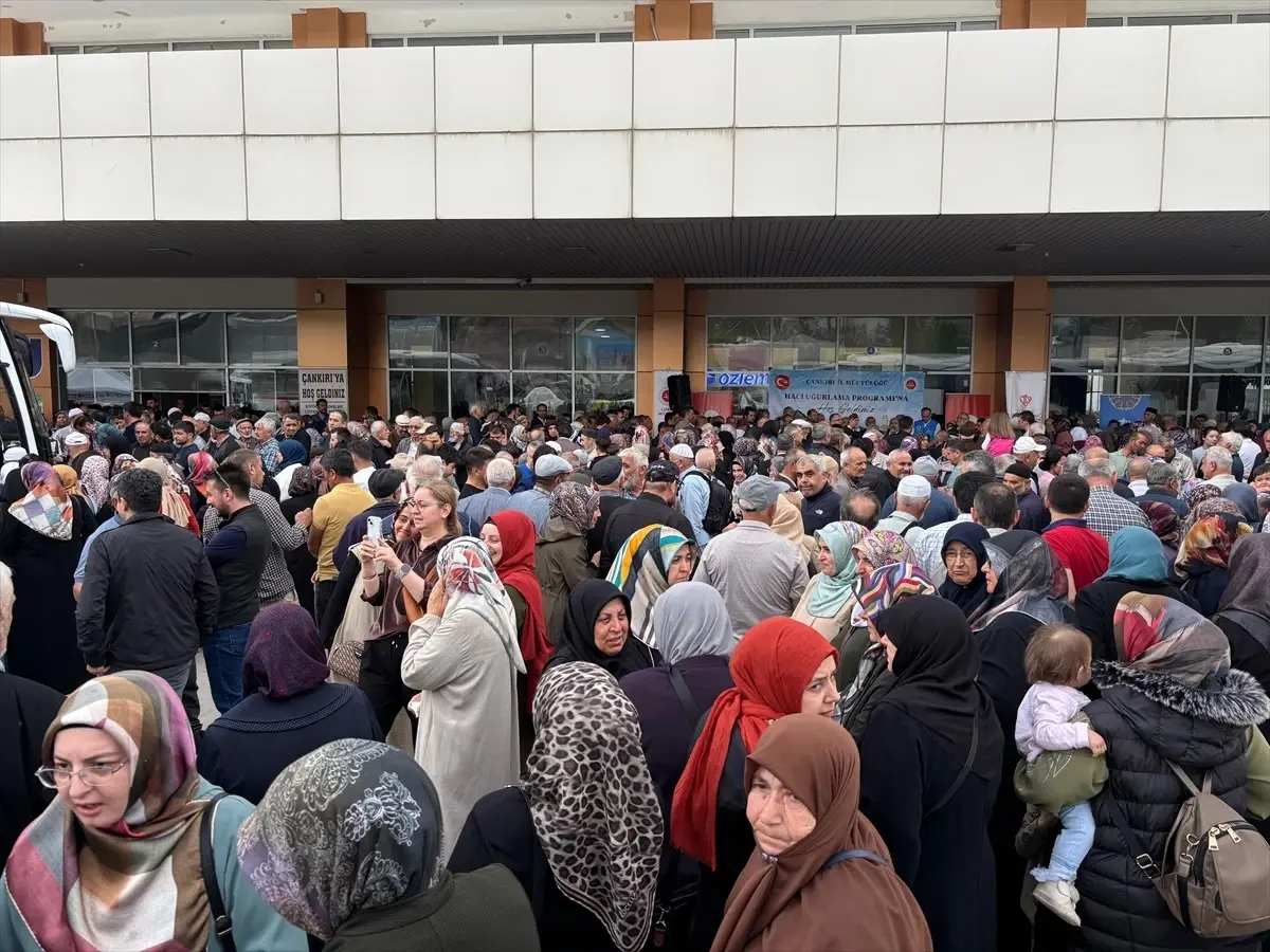 Çankırı’dan Hacı Adaylarına Uğurlama Merasimi