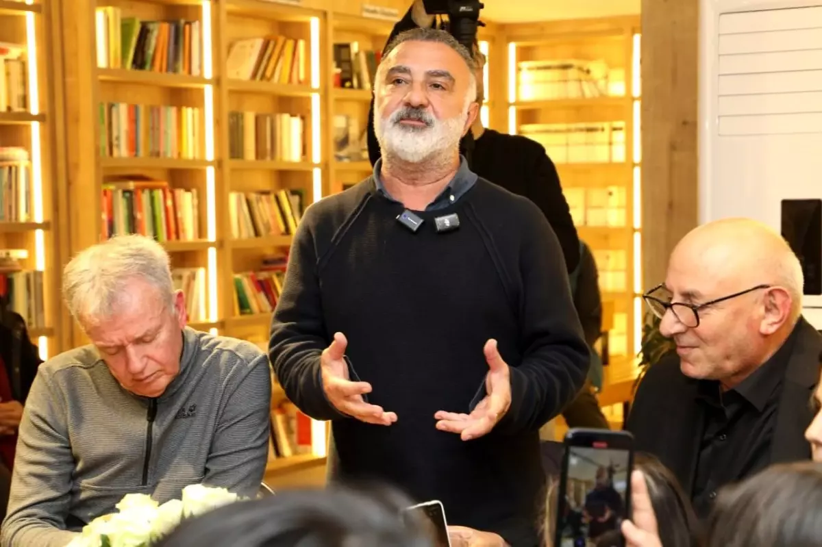 Cengiz Bozkurt, Karasu’da Hayranlarıyla Buluştu