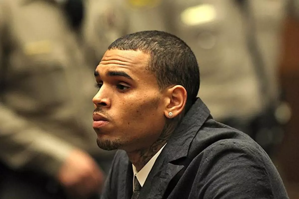 Chris Brown, 5 milyon sterlin kefaletle özgür bırakıldı