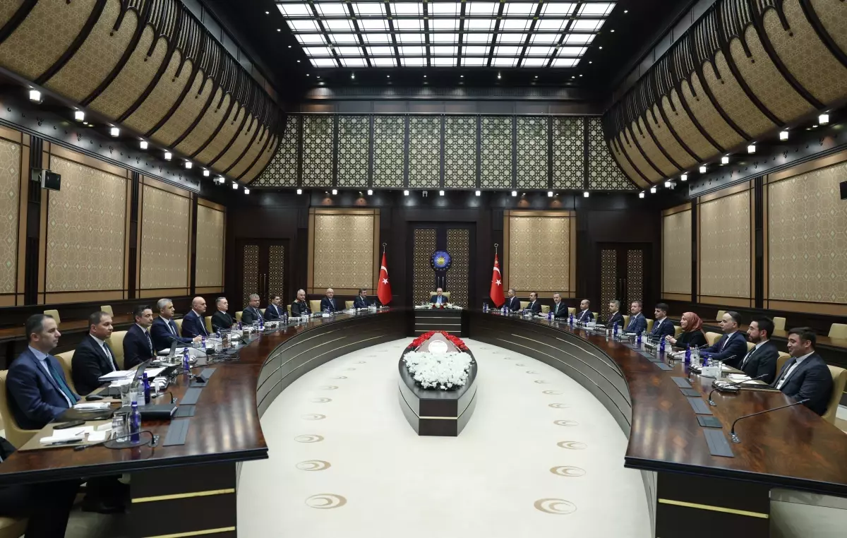 Cumhurbaşkanı Erdoğan, Savunma Sanayii İcra Komitesi Toplantısı’na başkanlık etti