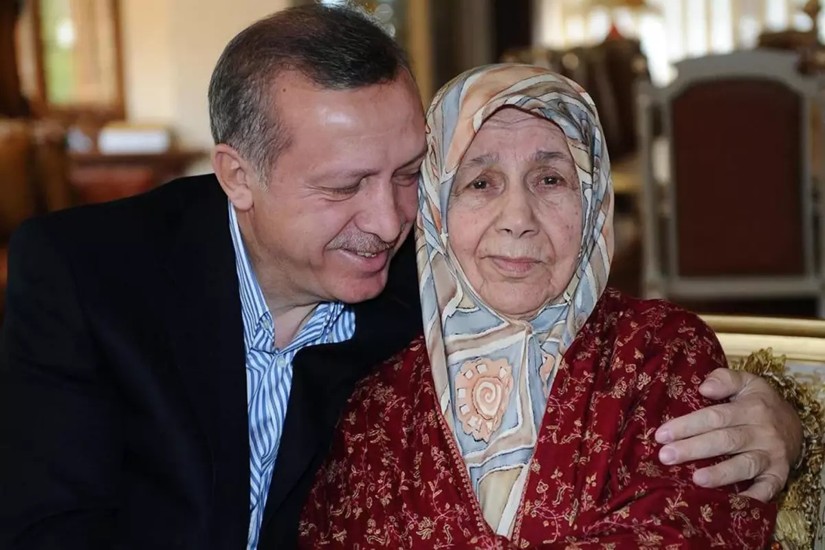 Cumhurbaşkanı Erdoğan’dan “Anneler Günü” bildirisi