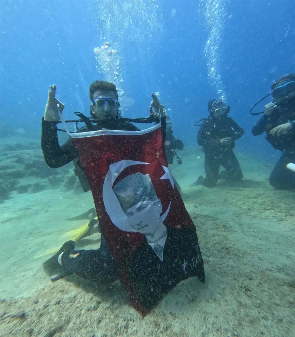 Dalgıçlardan Bayram Coşkusu