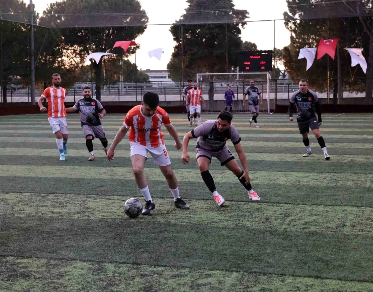 Denizli OSB’de Futbol Finali ve Ödül Merasimi