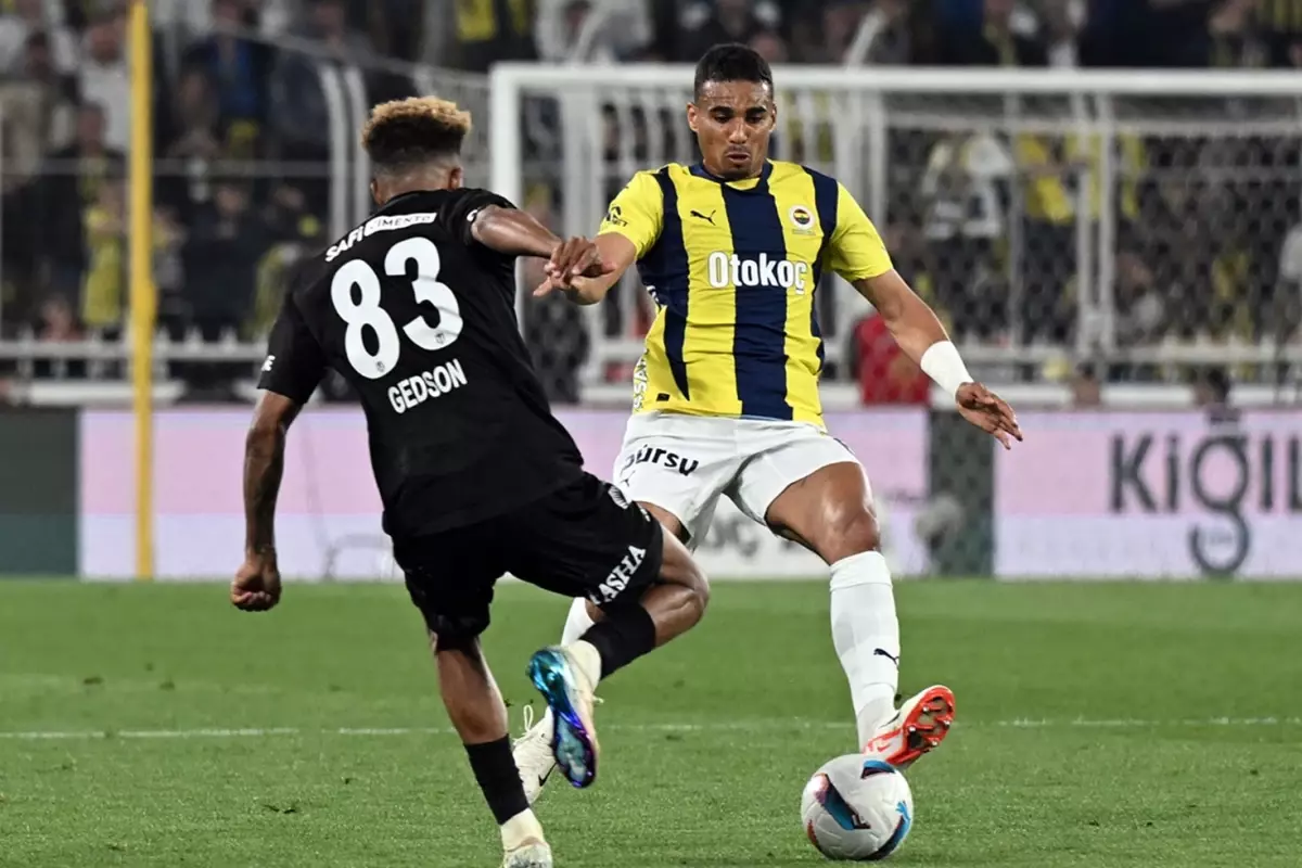 Derbi sonrası stattan oyun oynayarak ayrılan Djiku sessizliğini bozdu