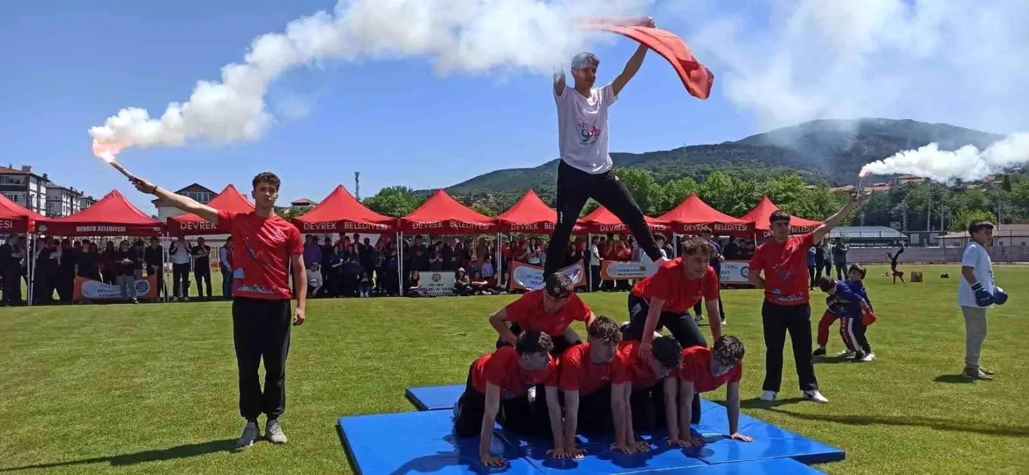 Devrek’te Atatürk’ü Anma Gençlik ve Spor Bayramı Coşkusu