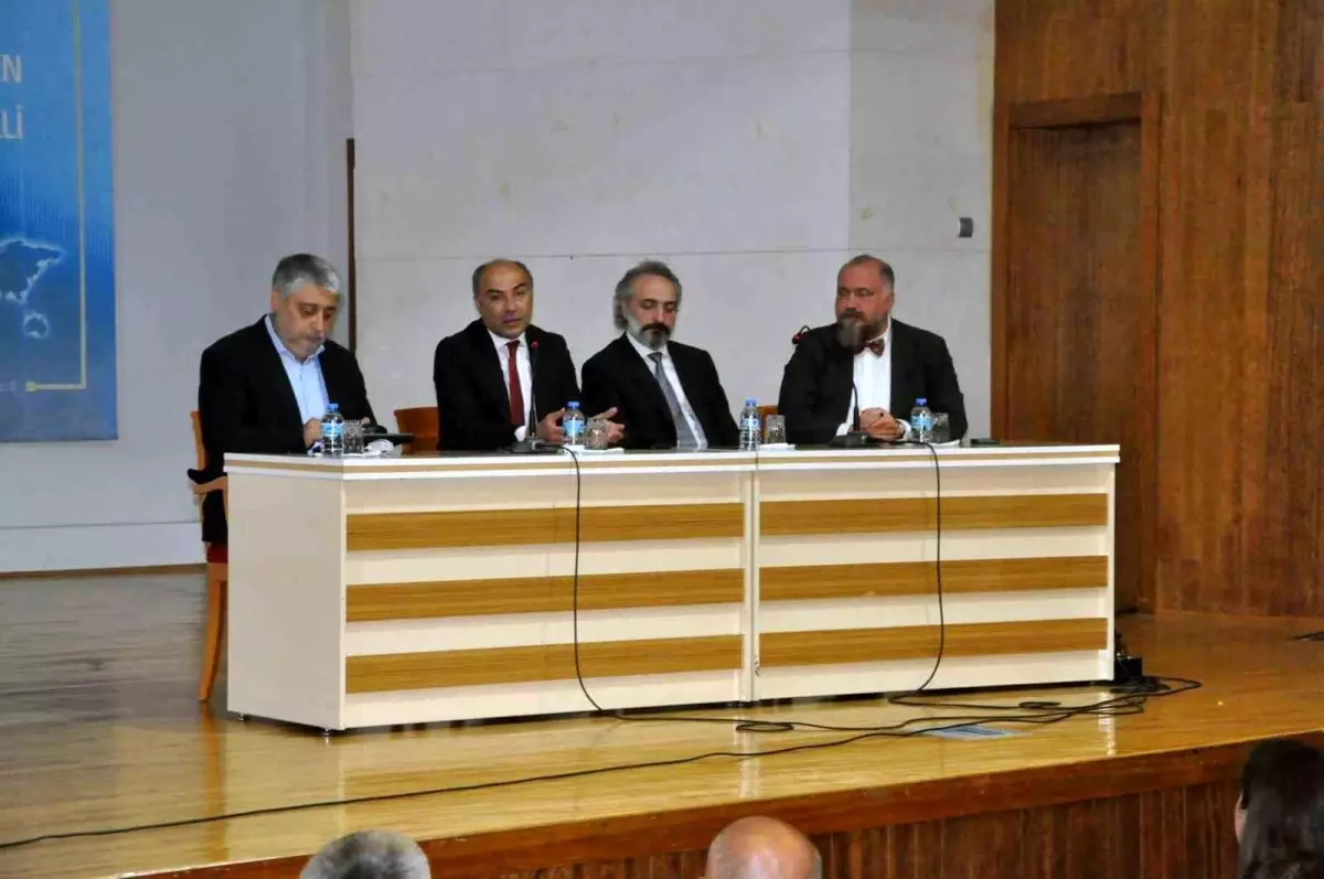 Dezenformasyon ve Barış Paneli