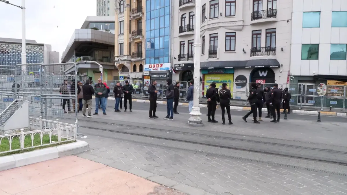DİSK’ten Taksim’de 1 Mayıs Kutlaması