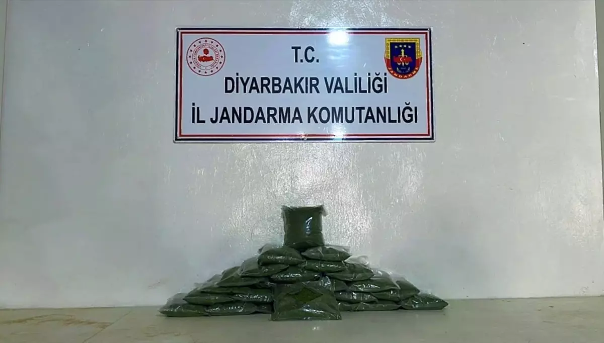 Diyarbakır’da 77 Kilo Esrar Ele Geçirildi