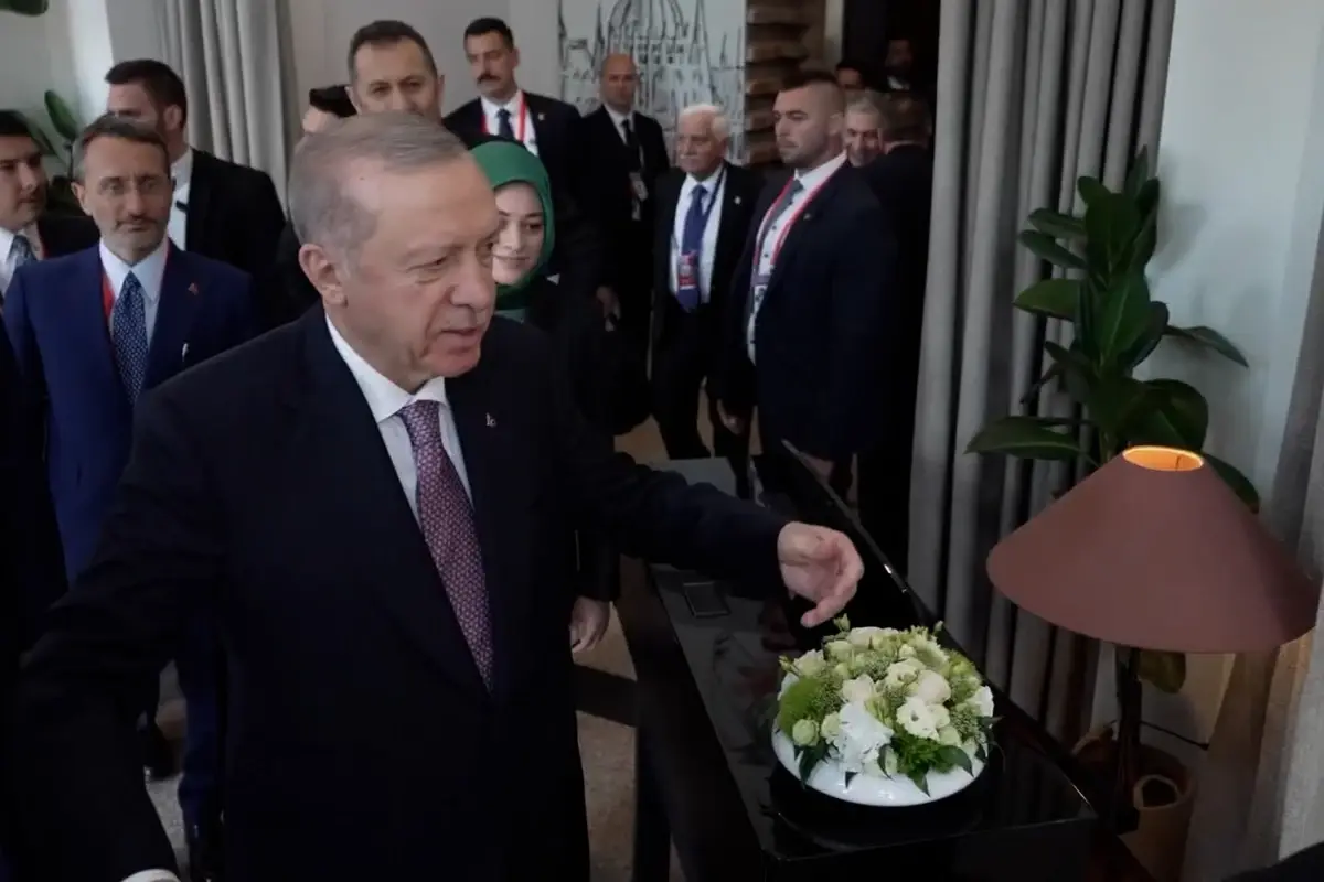 Doruğa damga vuran an! Erdoğan, karşısında görünce dayanamadı: Gel bir sarılayım sana