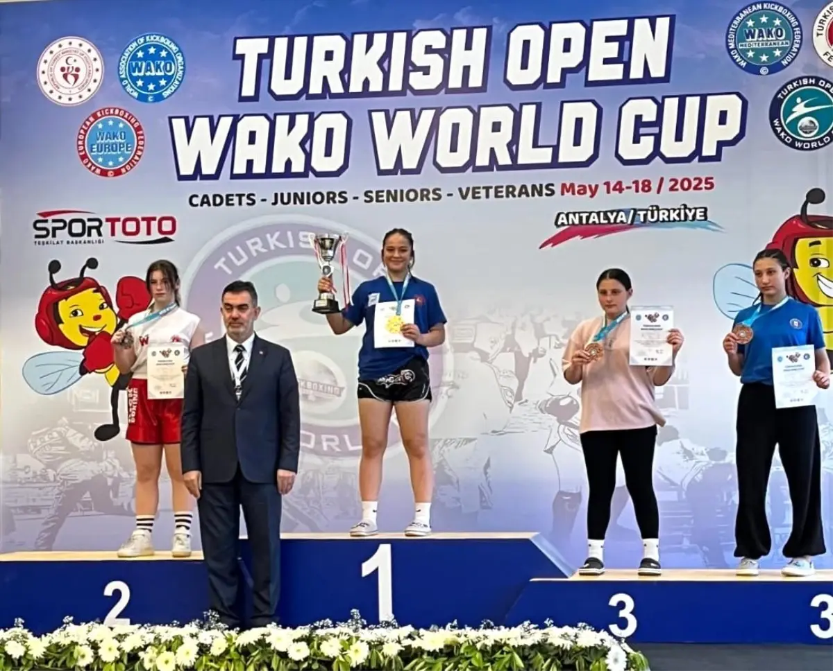 Durdane Huy Dünya Şampiyonu Oldu