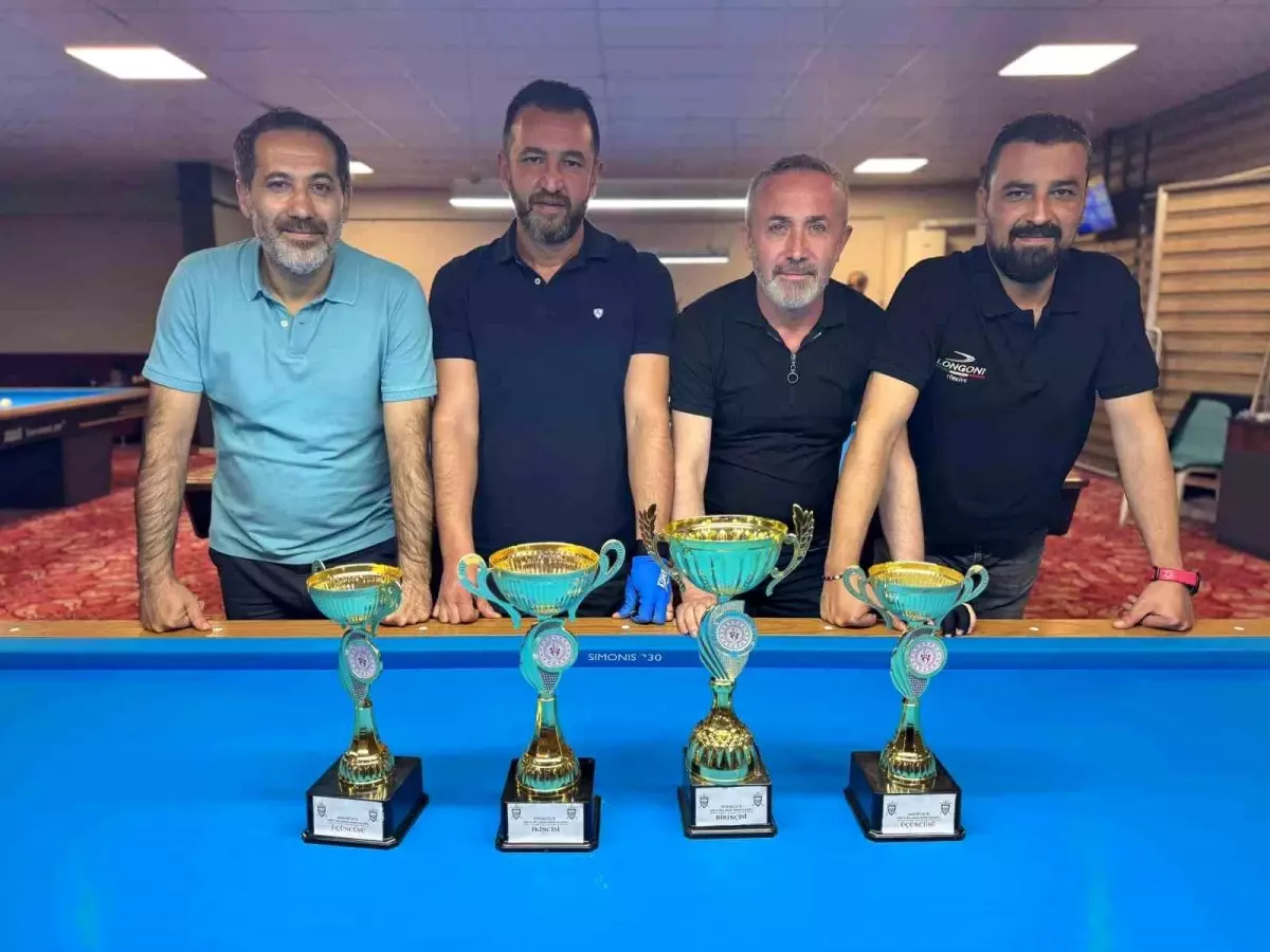 Düzce’de 3 Bant Bilardo Turnuvası Tamamlandı