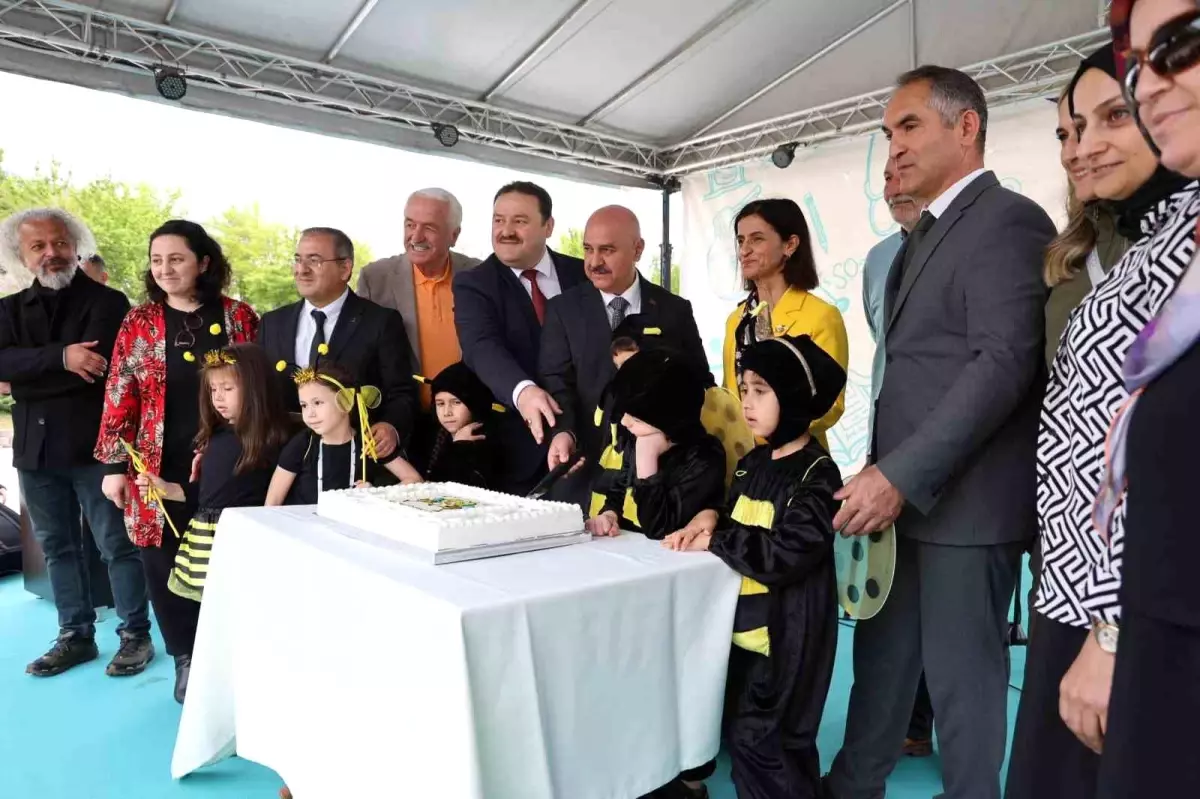 Düzce’de Dünya Arı Günü Kutlaması