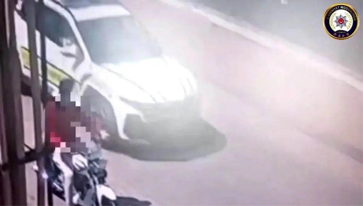 Ehliyetsiz Motosiklet Şoförü Yakalandı