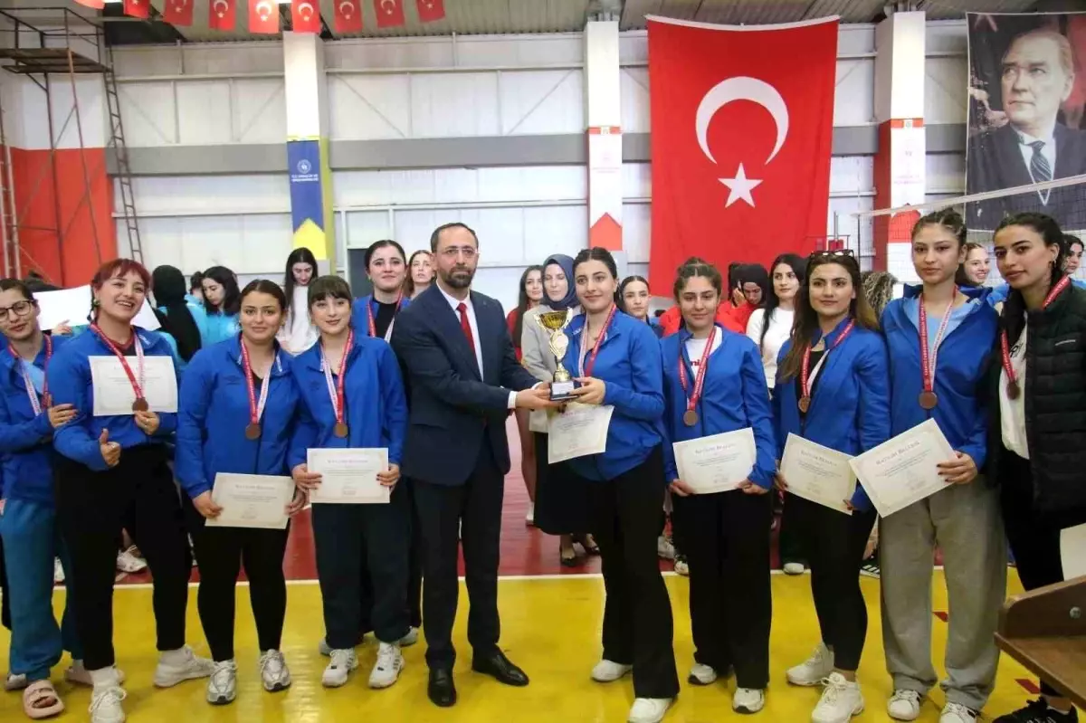 Elazığ GSB Yurtları’ndan Büyük Muvaffakiyetler