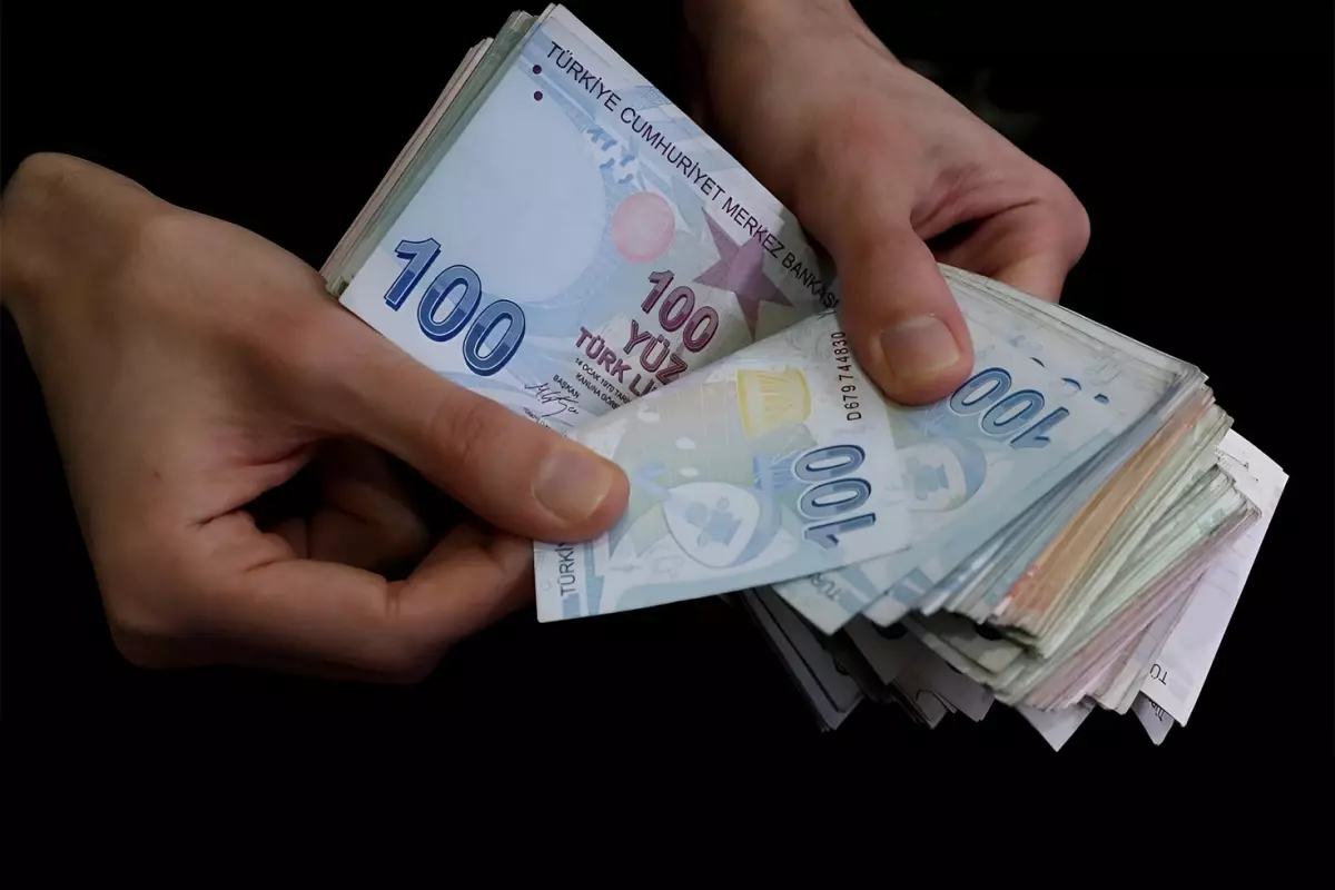 Emekli ve memur maaşları zamlanacak! İşte birinci kestirimler