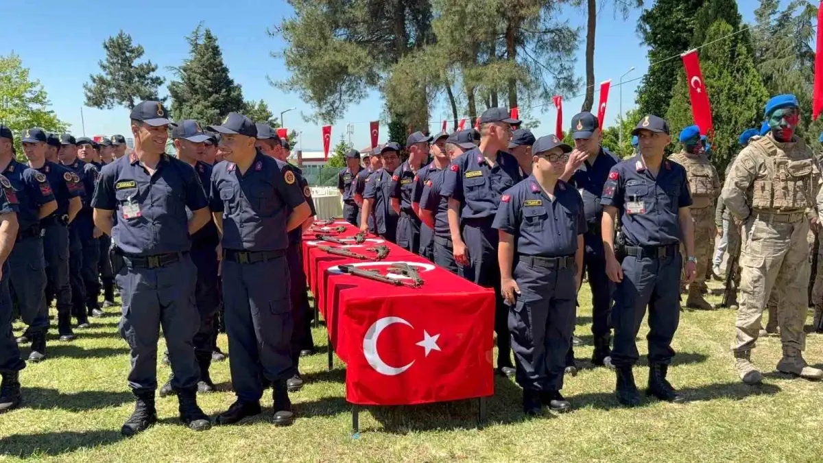 Engelli Bireyler Askerlik Heyecanı Yaşadı