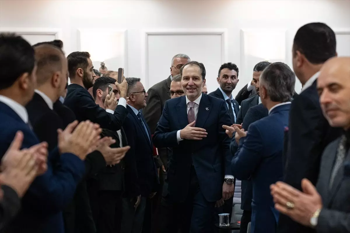 Erbakan’dan Genç Evlilik Eleştirisi