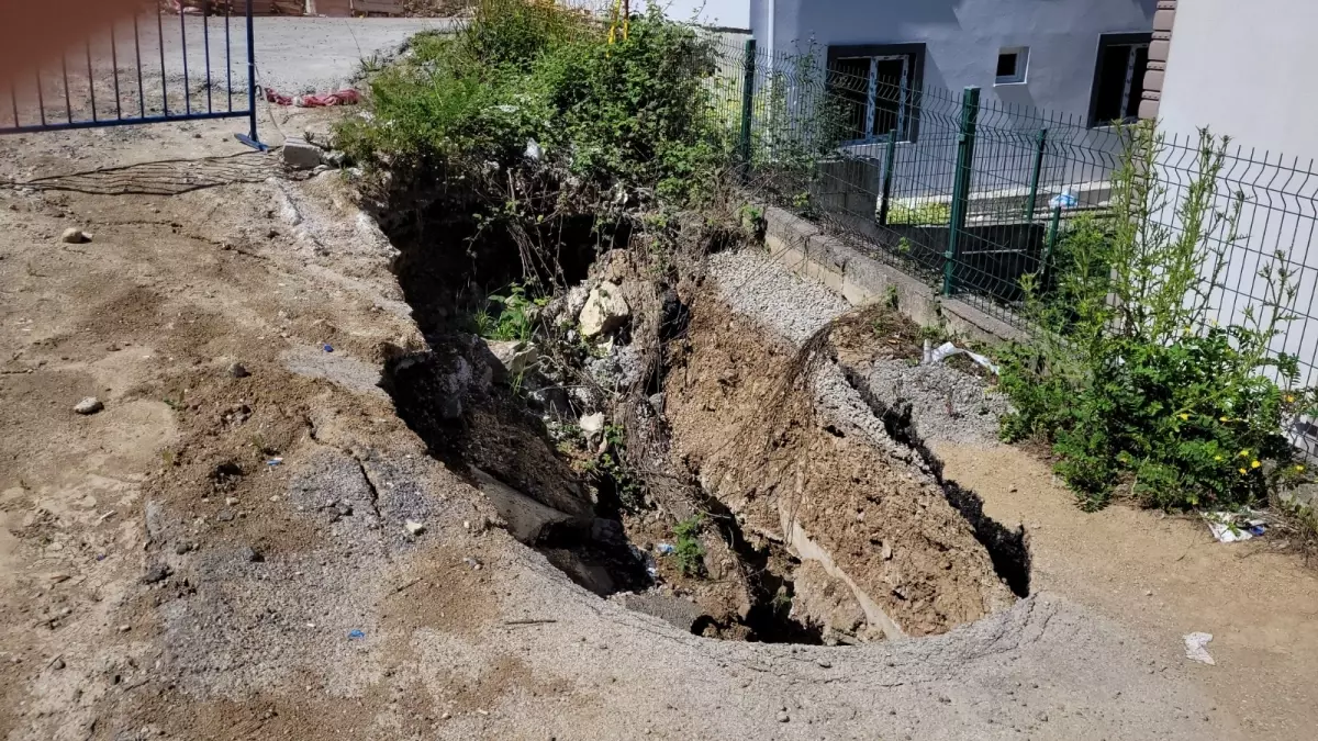 Ereğli’de İstinat Duvarı Çöktü