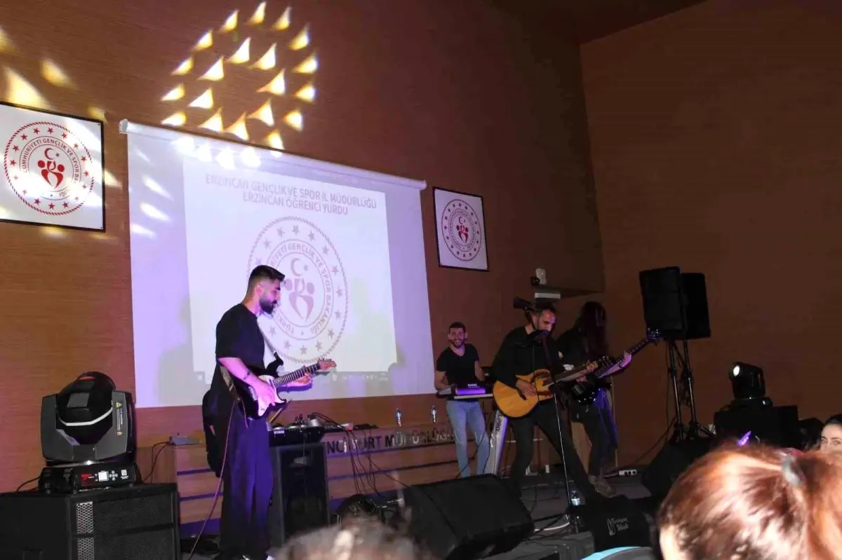 Erzincan’da Öğrenciler İçin Konser