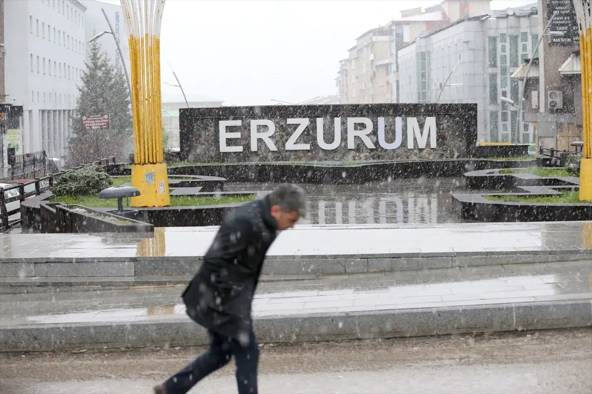 Erzurum’da Mayıs’ta Kar Yağışı