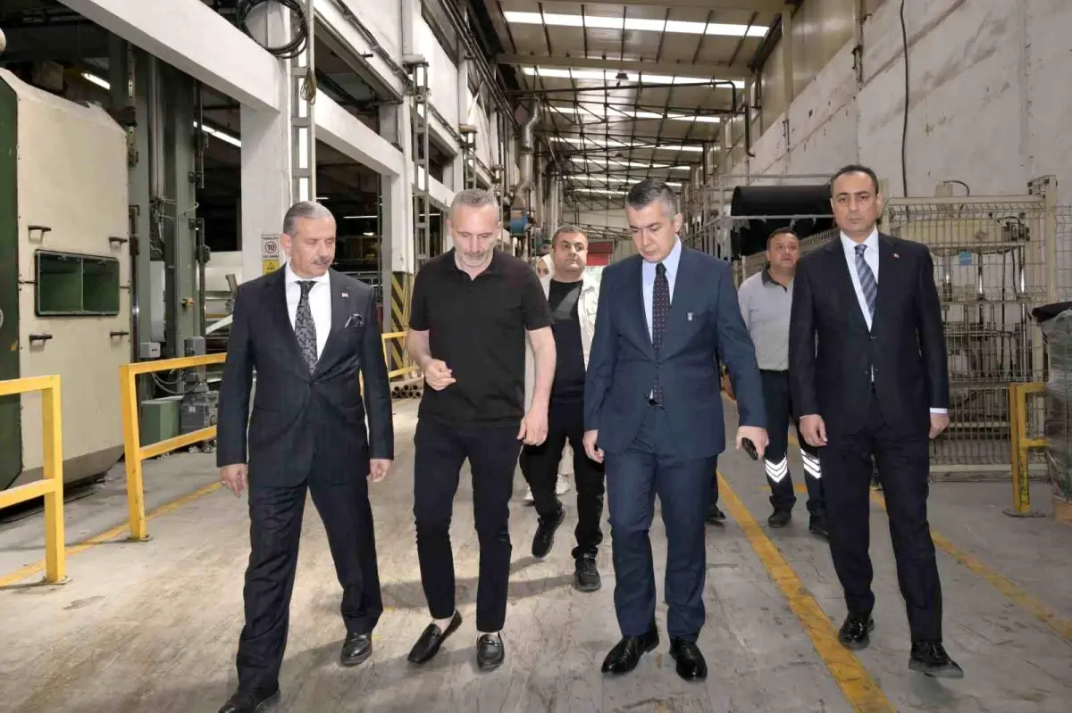 Esenyurt Belediye Lider Vekili Can Aksoy, Sanayi Kuruluşlarına Ziyaret Gerçekleştirdi