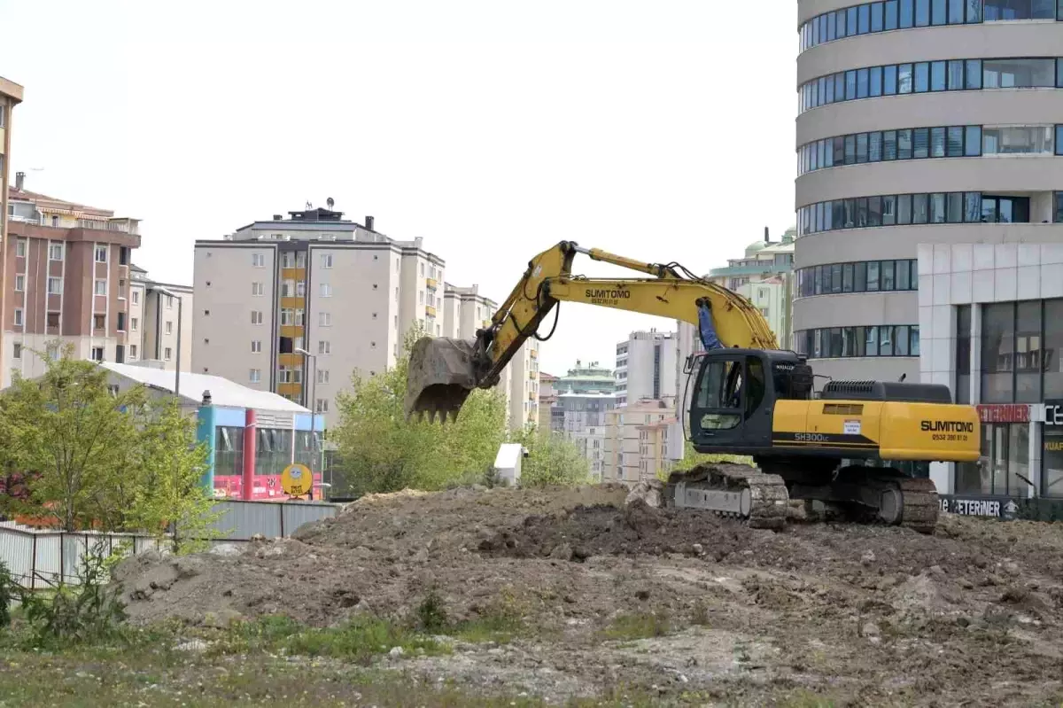 Esenyurt’ta Yeni Eğitim Kompleksi İnşaatına Başlandı