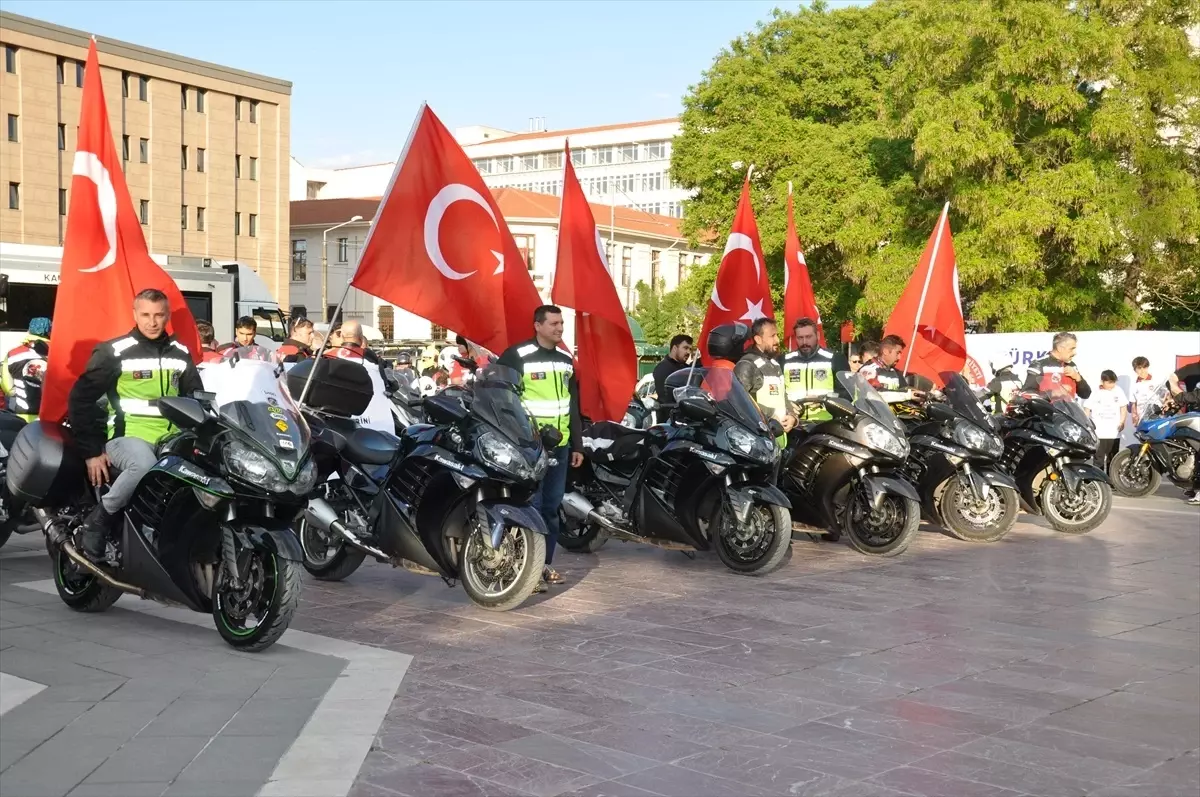 Eskişehir’de Askeri Kortej Düzenlendi