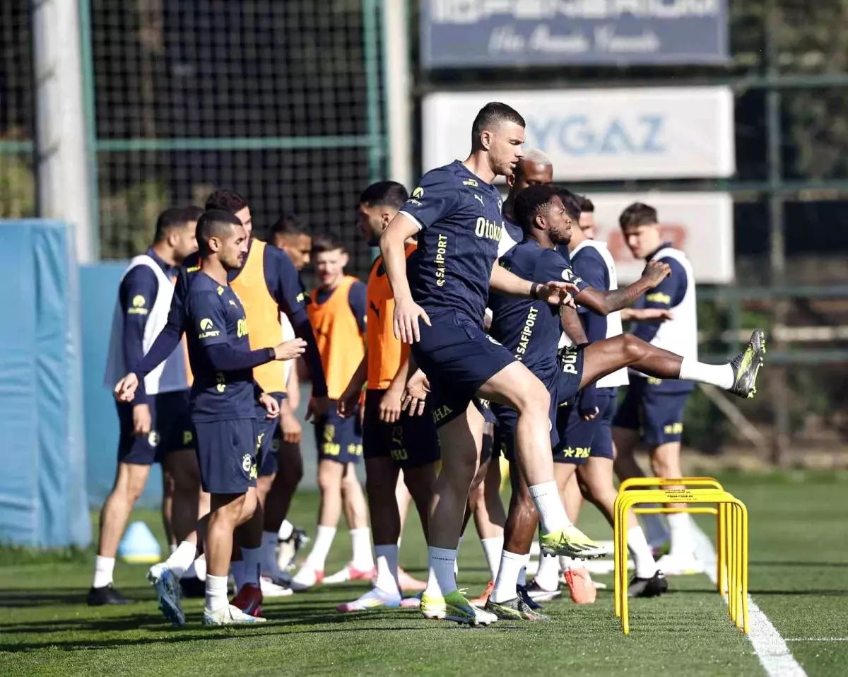 Fenerbahçe Eyüpspor’a Hazırlanıyor