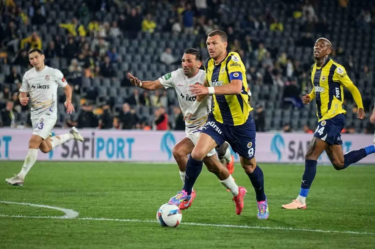 Fenerbahçe, Eyüpspor’u 2-1 Yendi
