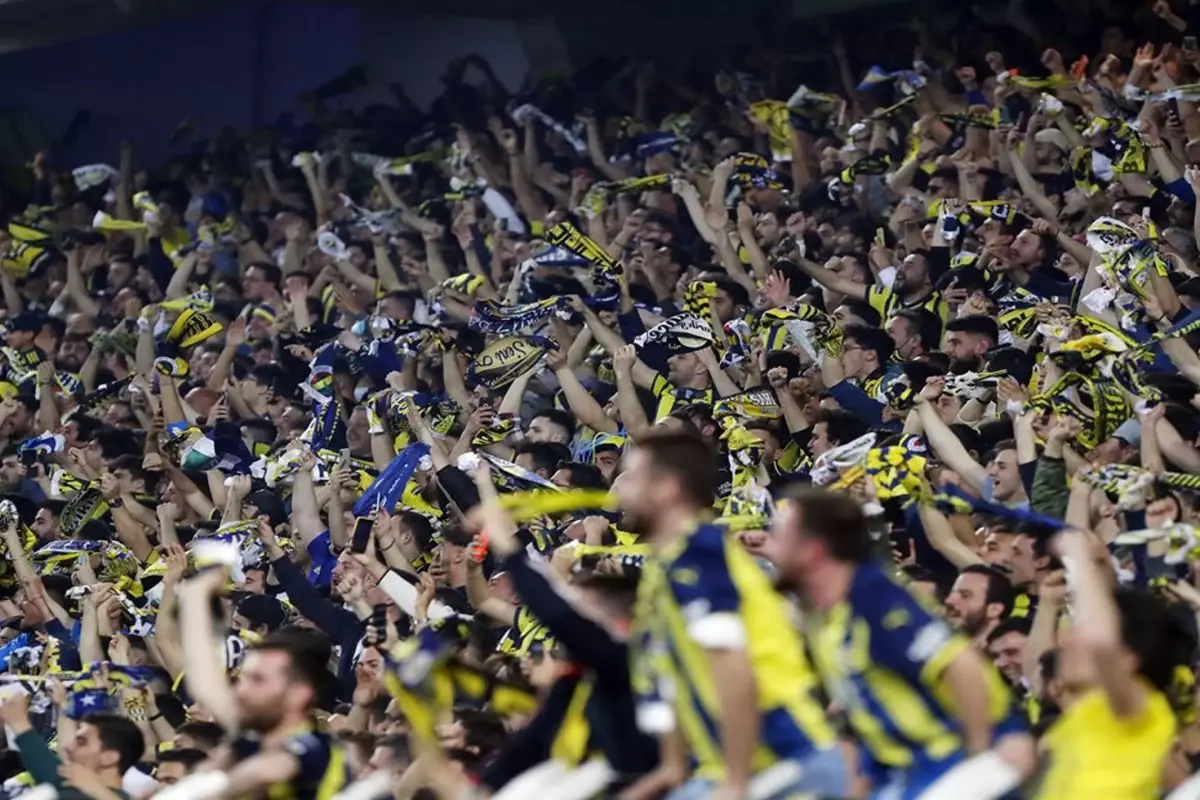 Fenerbahçe’nin yıldızına Avrupa’dan sürpriz talip