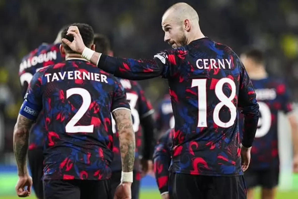 Fenerbahçe’yi Avrupa’dan eden futbolcu Süper Lig devine imzayı atıyor