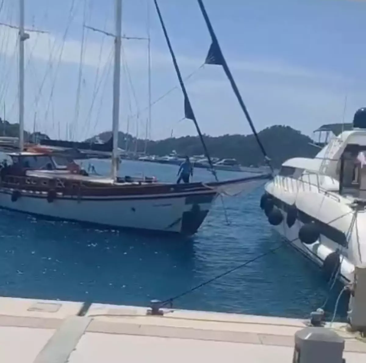 Fethiye’de Gulet ile Motoryat Çarpıştı