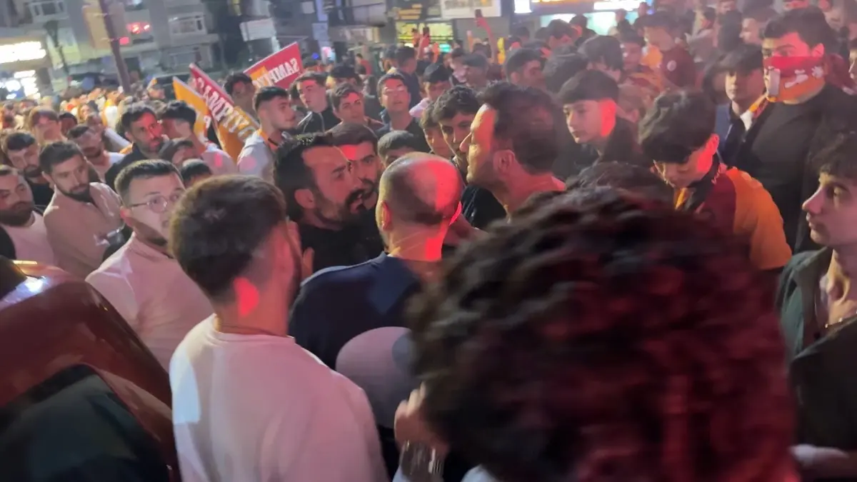 Galatasaray Şampiyonluğu Avcılar’da Coşku Yarattı