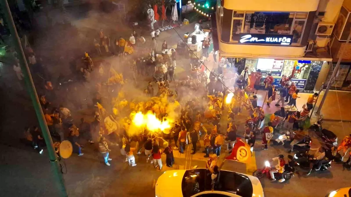 Galatasaray Şampiyonluğunu Kuşadası’nda Kutladı