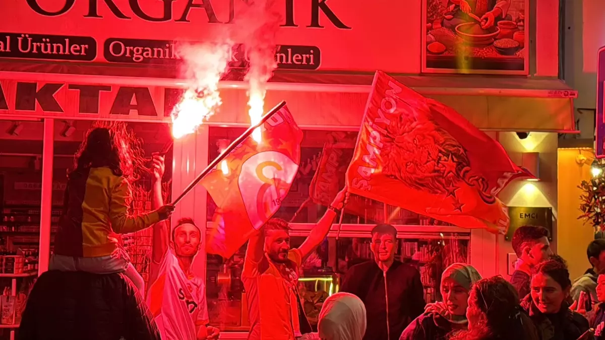 Galatasaray Şampiyonluk Coşkusunu Yaşıyor