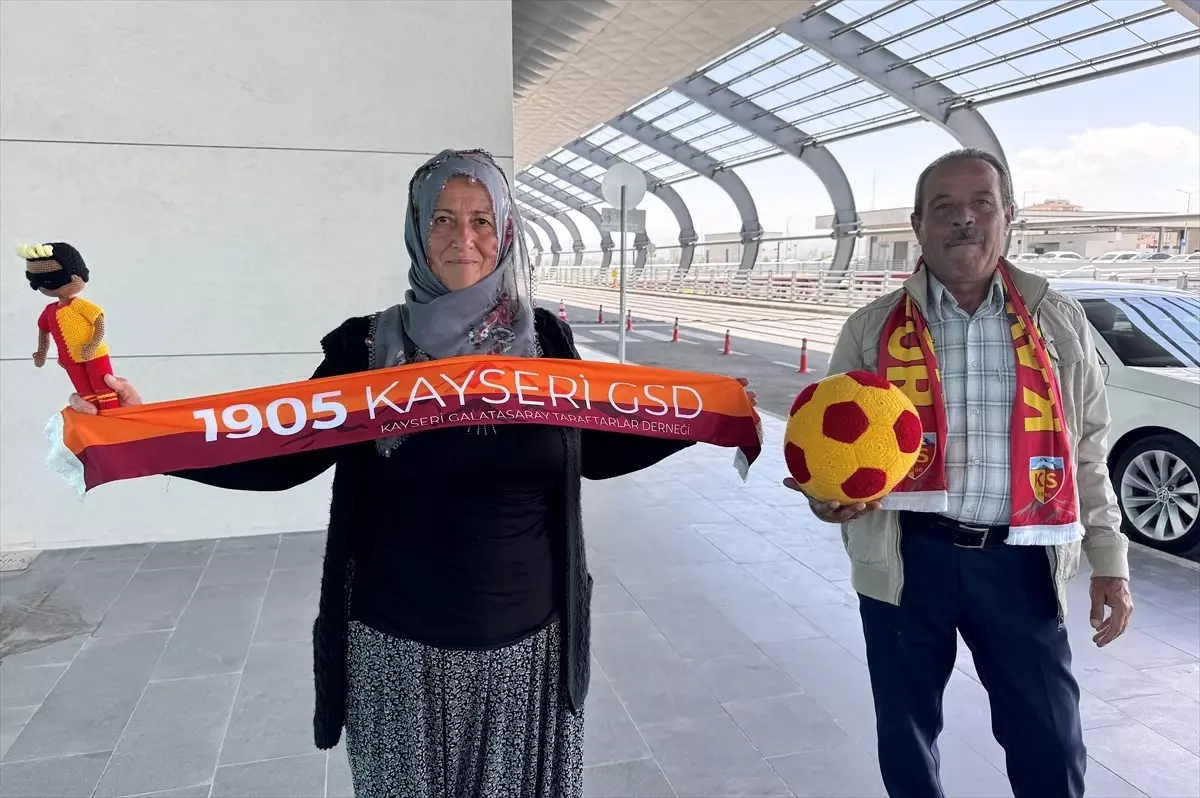 Galatasaray Taraftarı Bayan, Osimhen’e Bebek Armağan Edecek