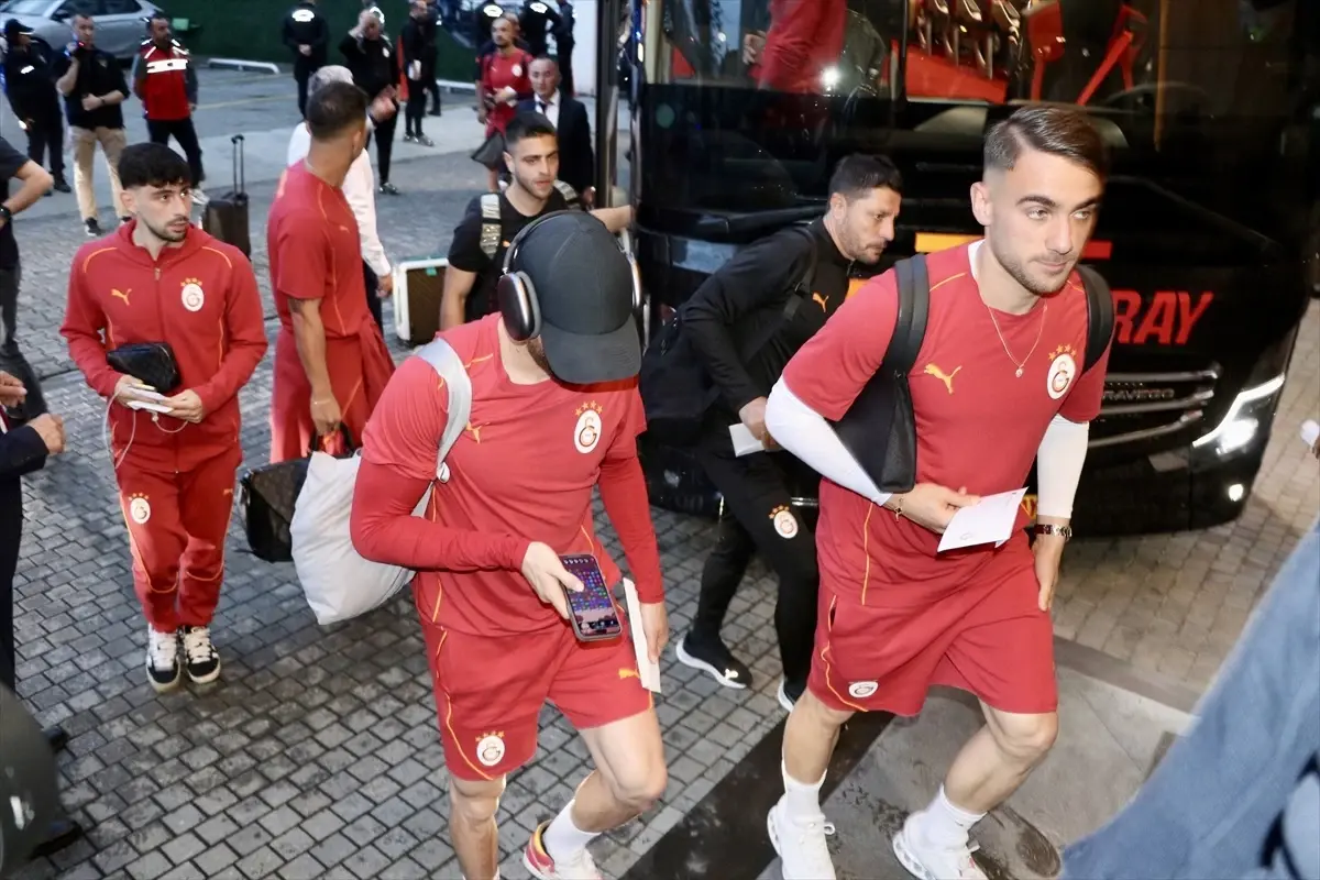 Galatasaray Trabzon’a Gitti