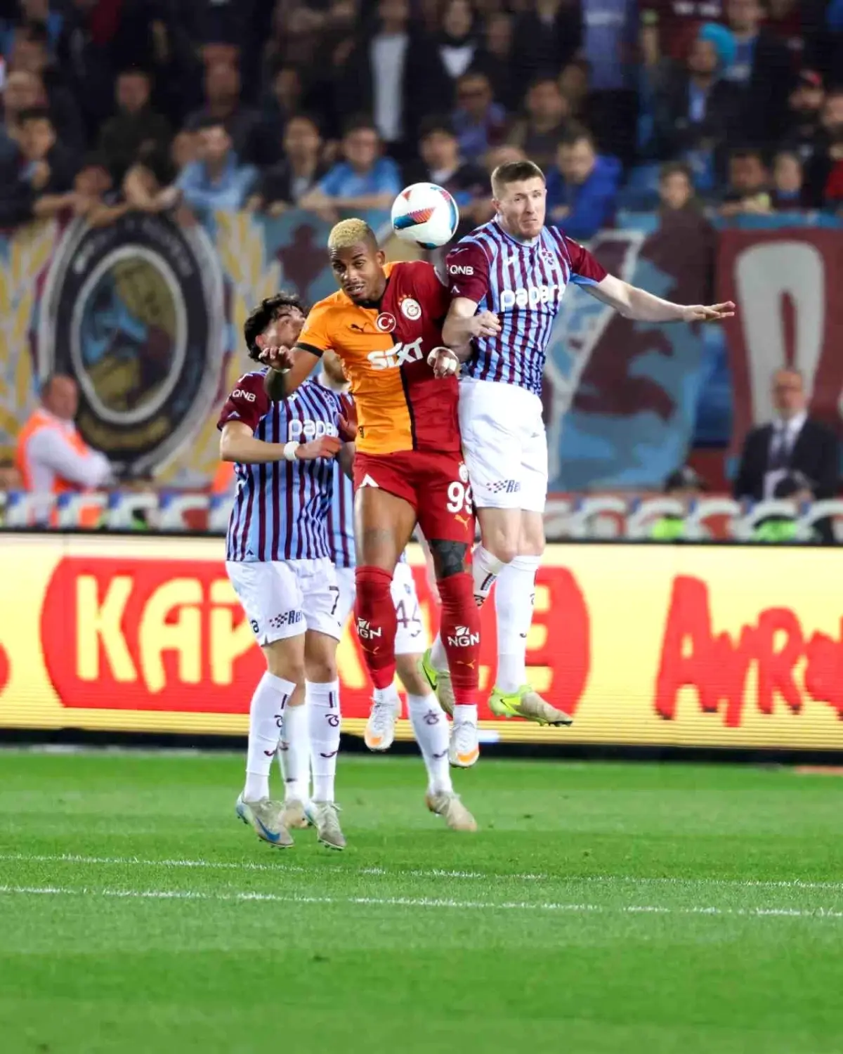 Galatasaray, Trabzonspor’u 2-0 Mağlup Etti
