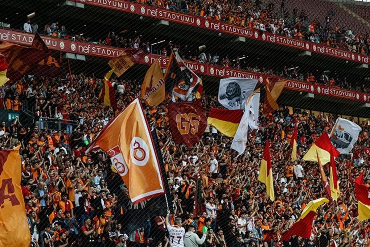 Galatasaray’da şok sakatlık! Ekibin bel kemiği maça devam edemedi
