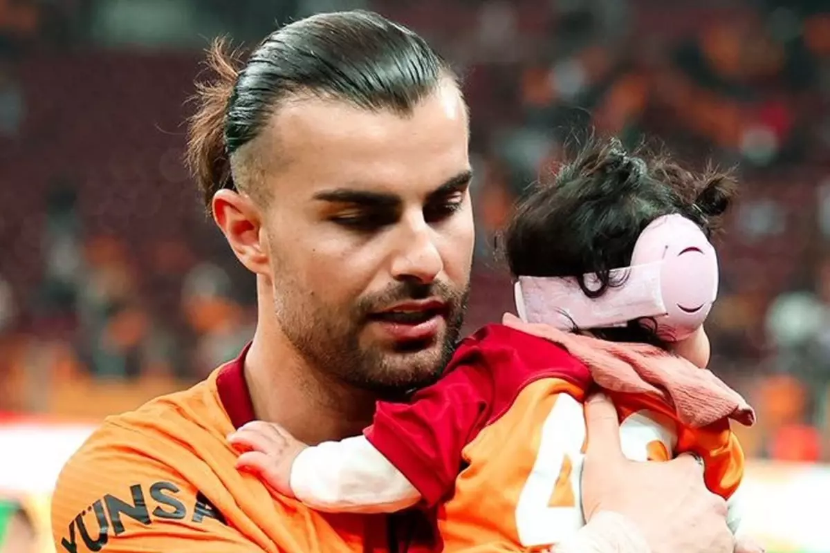 Galatasaraylı futbolculardan şampiyonluk sonrası birinci kelamlar: 16 aylık kızımın 3. şampiyonluğu