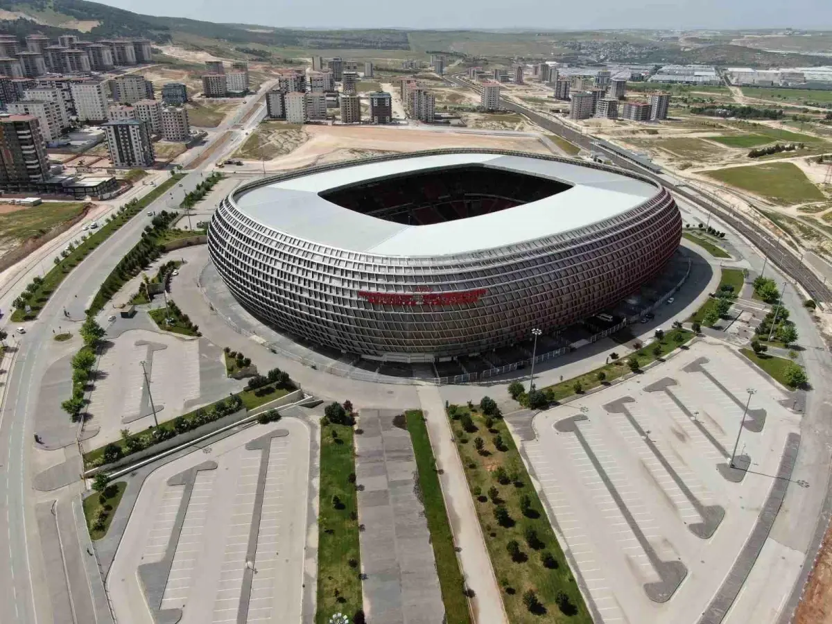 Gaziantep Stadyumu, Ziraat Türkiye Kupası Finali’ne Hazır Hale Getiriliyor