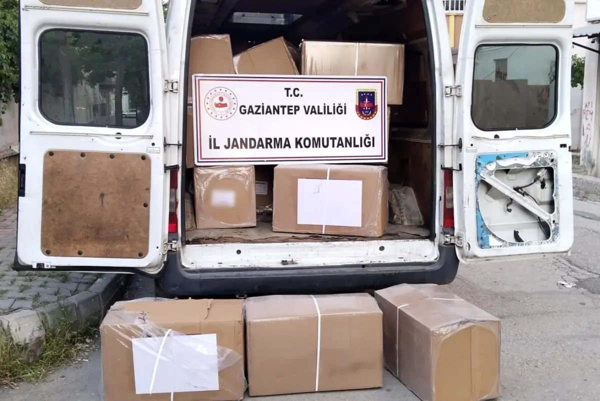 Gaziantep’te 2 milyon TL pahasında geçersiz ayakkabı ve kıyafet ele geçirildi