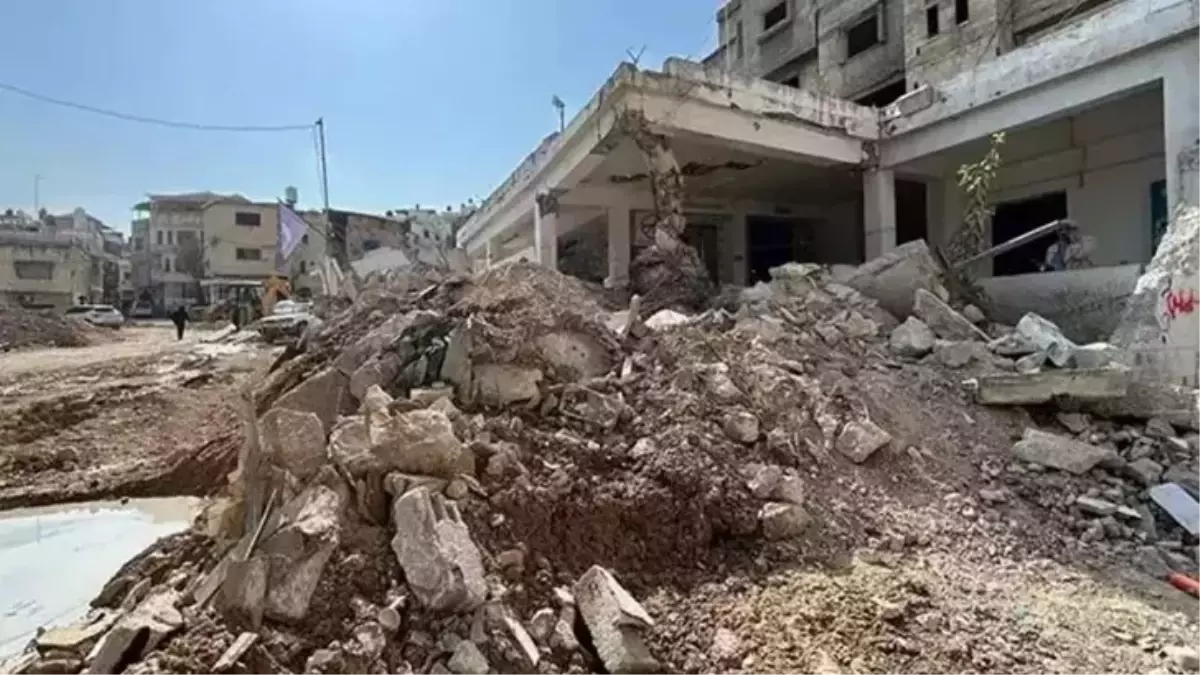 Gazze’de Meyyit Sayısı 52 Bini Aştı
