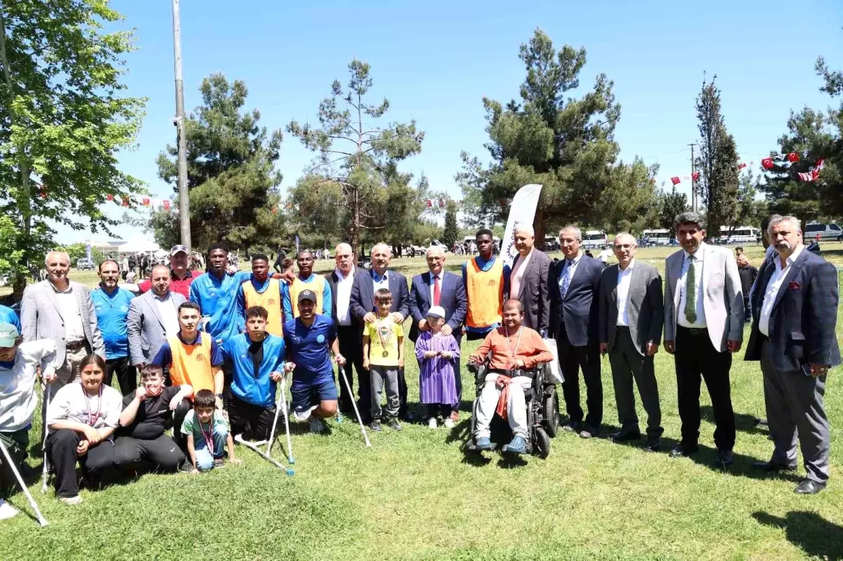 Gebze’de Özel Çocuklar için Cümbüş ve Spor Şenliği Düzenlendi