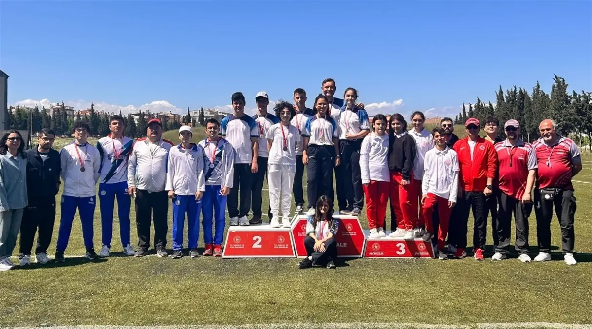 Gelibolu’da Okçuluk Şampiyonası Düzenlendi