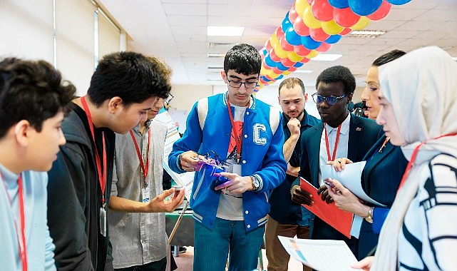 Genç Zihinlerden Büyük Fikirler: DENEYAP Final Standı Yapıldı
